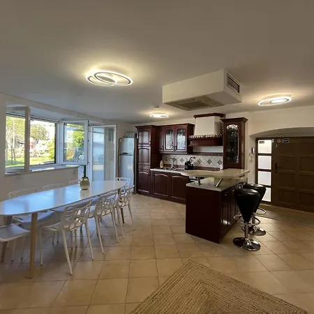 Prima Villa *