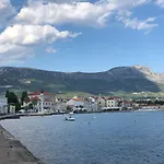 Prima * Kastela