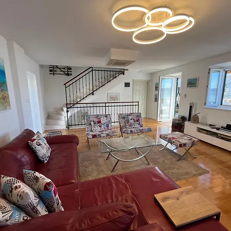 Prima Вилла Каштела